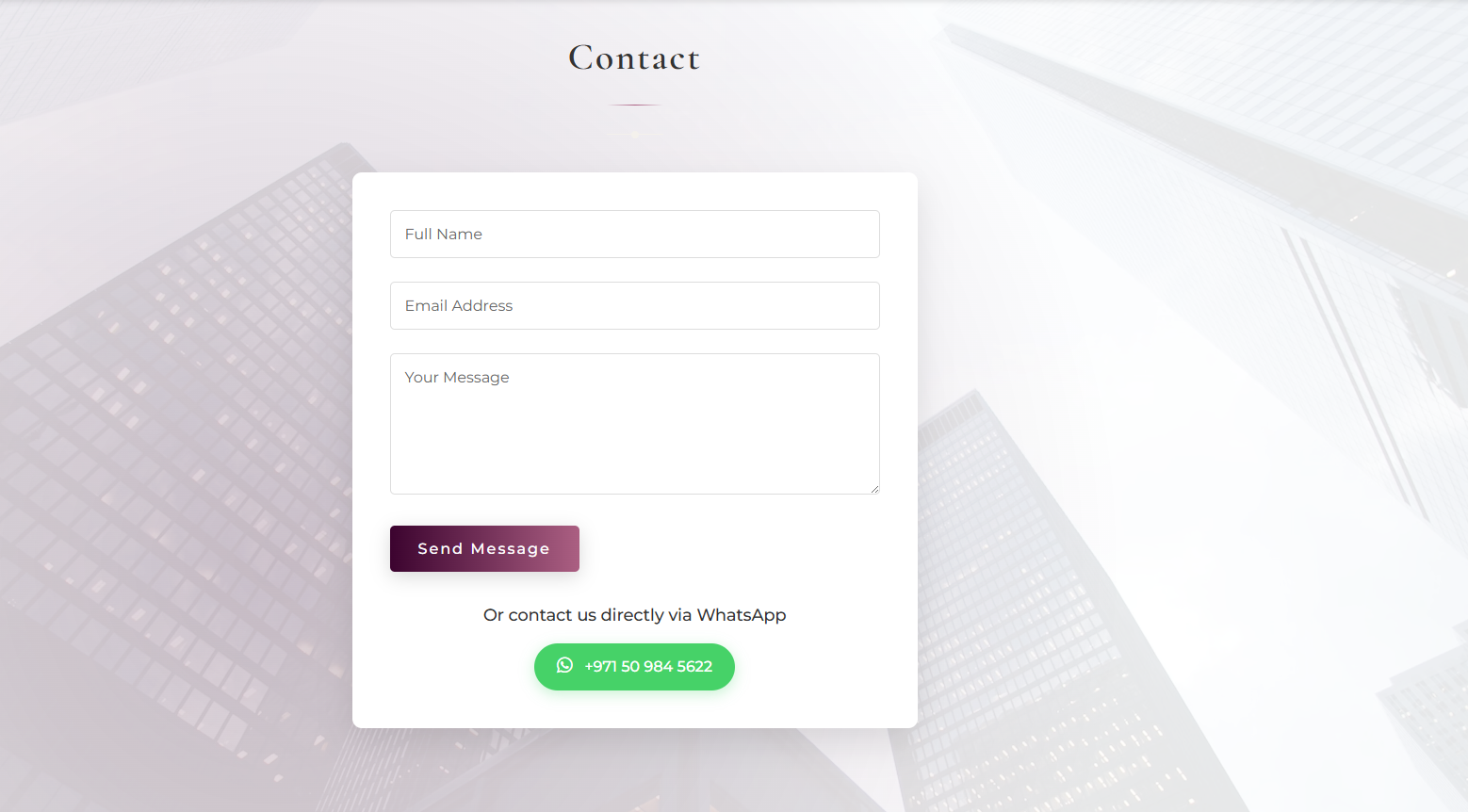 Page de contact avec formulaire et bouton WhatsApp
